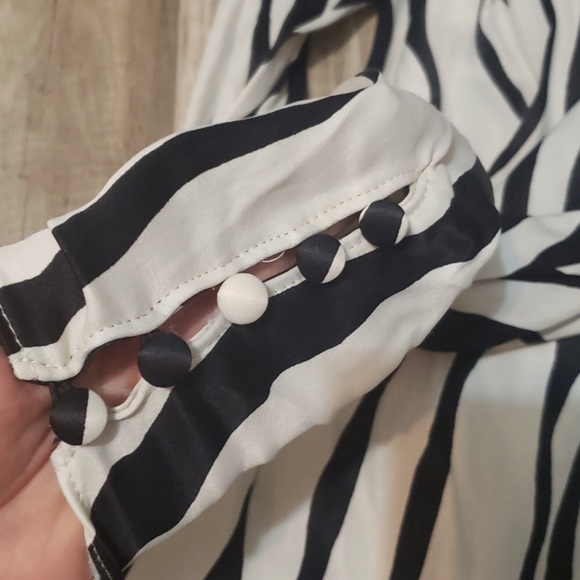 ZARA ZEBRA PRINT WRAP MINI DRESS bloggers favorite - Picture 14 of 15